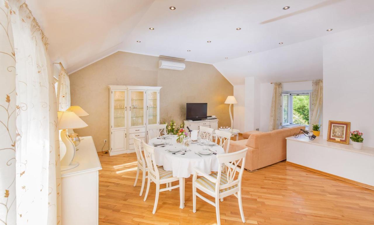 Villa Sweet Home โมโกชิซา ภายนอก รูปภาพ